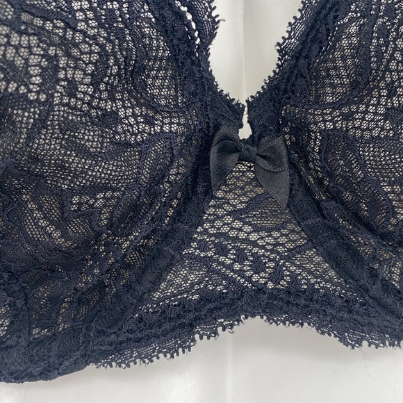 Beautiful French Designed Simone Perele Bra - Picture 4 of 9